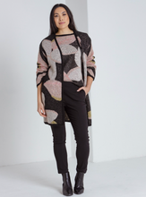 Load image into Gallery viewer, Marco Polo Falling Floral Cardi
