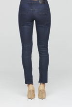 Load image into Gallery viewer, New London Derby Jeans Midnight Blue
