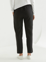 Load image into Gallery viewer, Marco Polo 7/8 Trim Pants Black
